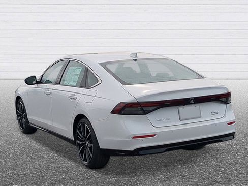 New 2026 Honda Accord Touring image 4