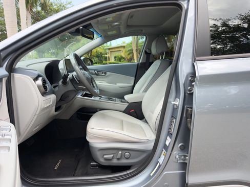 Used 2021 Hyundai Kona Ultimate w/ Cargo Package FWD image 17