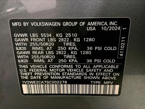 Used 2025 Volkswagen Atlas Cross Sport SE image 31