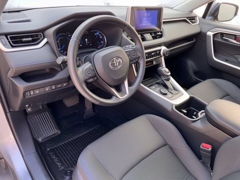 Used 2023 Toyota RAV4 SE w/ Convenience Package AWD/4WD image 17