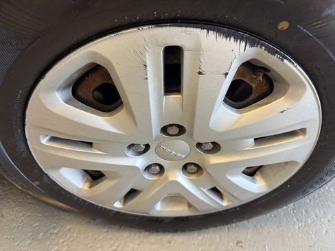 Used 2016 Dodge Journey SE image 36