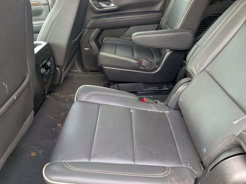 Used 2024 Chevrolet Tahoe Premier RWD image 7