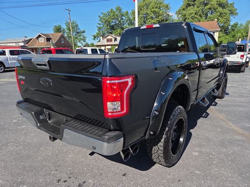 Used 2017 Ford F150 XLT w/ Equipment Group 302A Luxury AWD/4WD image 4