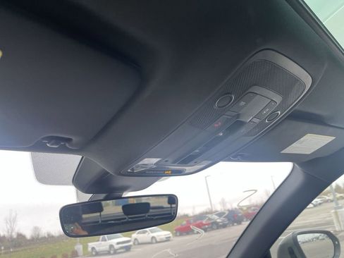 Used 2025 Audi Q3 2.0T Premium image 29