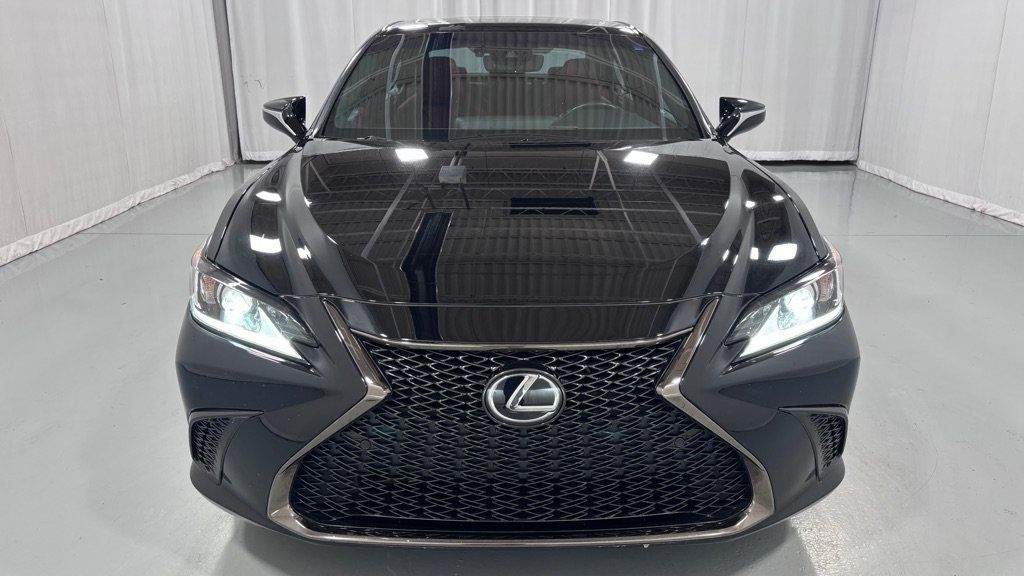 Used 2020 Lexus ES 350 F Sport FWD image 2