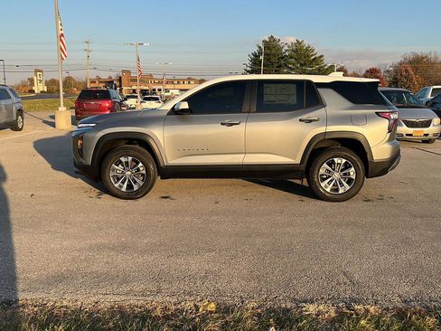 New 2026 Chevrolet Equinox LT w/ Convenience Package II image 2
