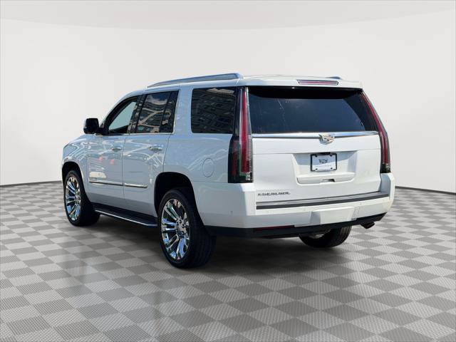 Used 2020 Cadillac Escalade Luxury w/ LPO, Radiant Package AWD/4WD image 5