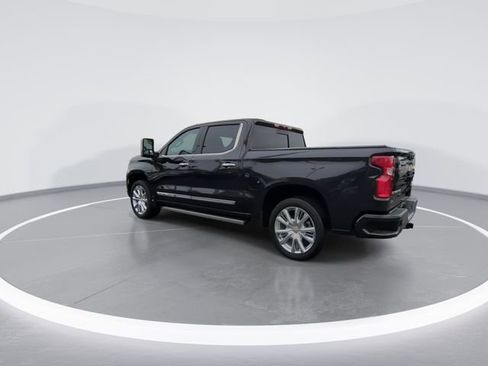 Used 2024 Chevrolet Silverado 1500 High Country w/ High Country Premium Package AWD/4WD image 6