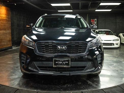 Used 2019 Kia Sorento S image 4