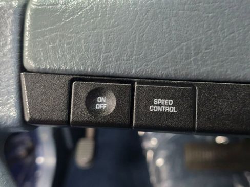 Used 1991 Dodge B2500 image 88