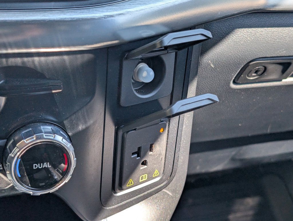 Used 2023 Ford F150 Lariat w/ Max Trailer Tow Package AWD/4WD image 32