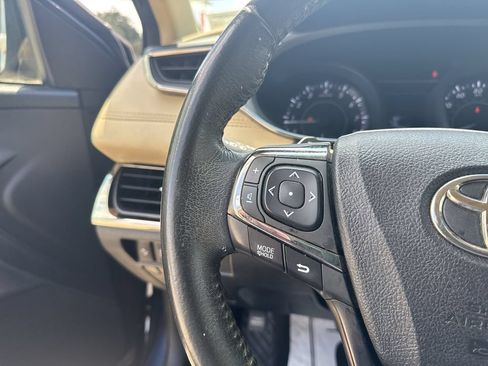 Used 2017 Toyota Avalon XLE Plus FWD image 17