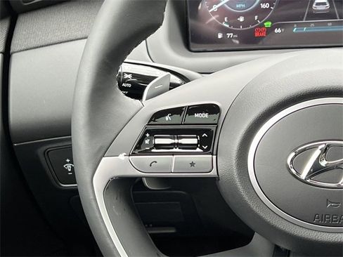 Used 2024 Hyundai Tucson Limited image 25