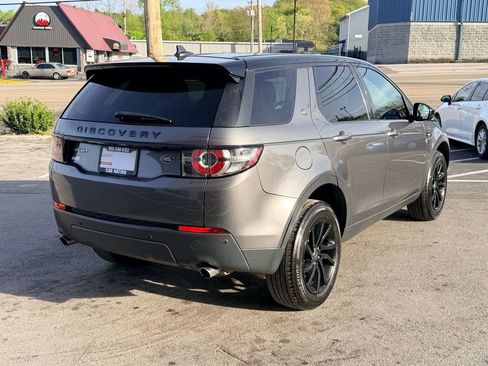 Used 2016 Land Rover Discovery Sport SE image 6