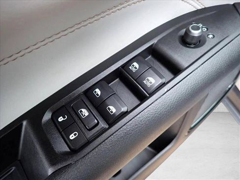 Used 2022 Jeep Compass Limited AWD/4WD image 14