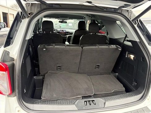 Used 2023 Ford Explorer Limited w/ Equipment Group 301A image 27