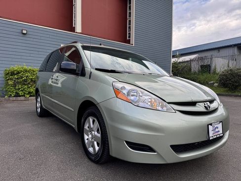 Used 2007 Toyota Sienna CE FWD image 4