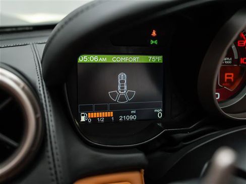 Used 2011 Ferrari California image 39