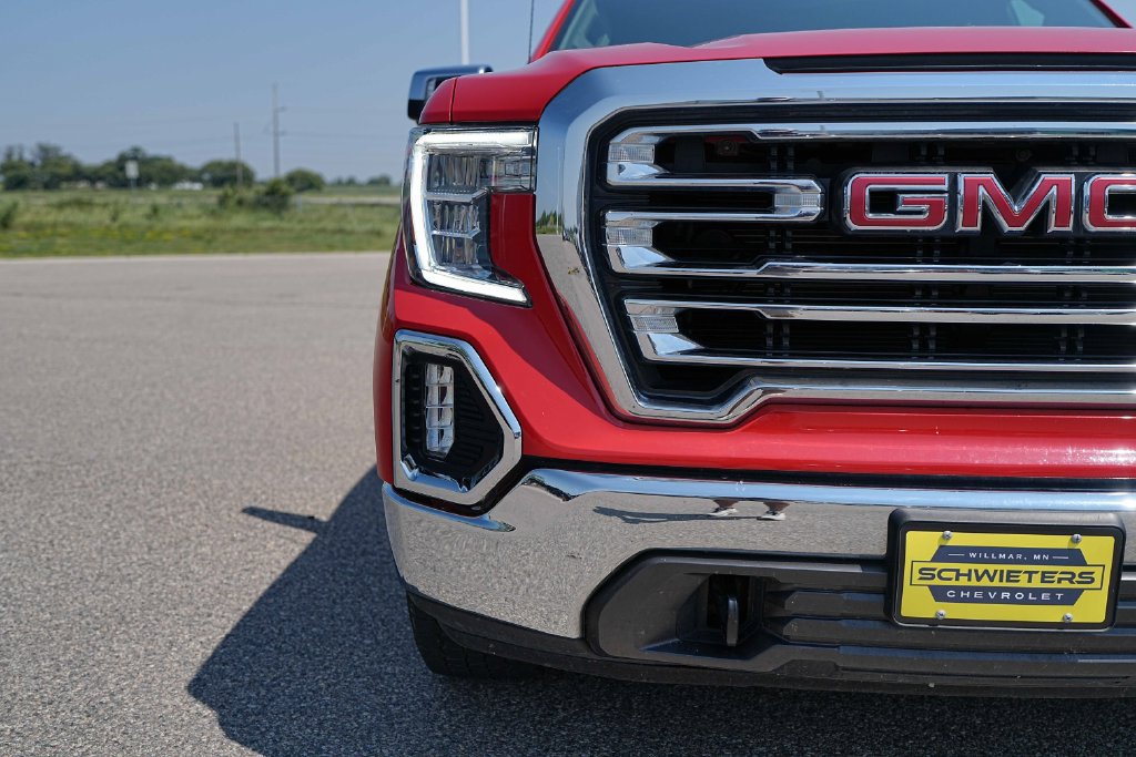 Used 2022 GMC Sierra 1500 SLT w/ SLT Premium Package AWD/4WD image 4