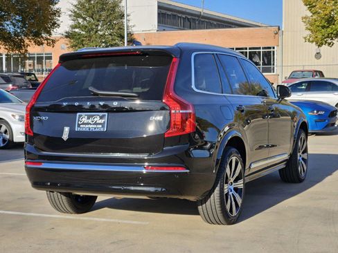 Certified 2025 Volvo XC90 B6 Plus w/ Protection Package Premier image 9