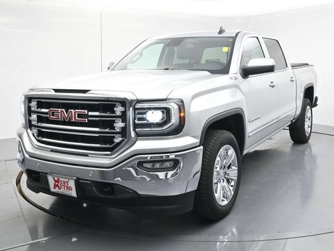 Used 2018 GMC Sierra 1500 SLT AWD/4WD image 2