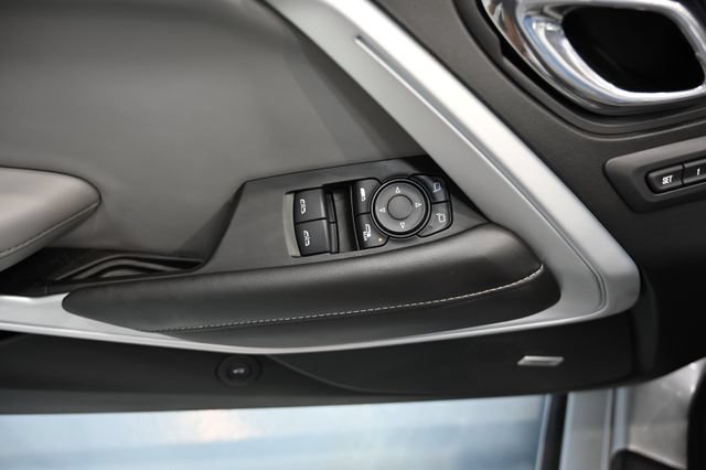 Used 2017 Chevrolet Camaro SS RWD image 32