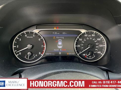 Used 2025 Nissan Altima 2.5 SV FWD image 13