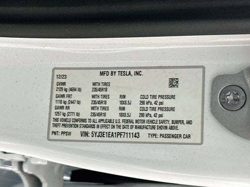 Used 2023 Tesla Model 3 Standard Range RWD image 12