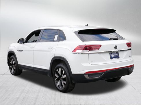 Certified 2023 Volkswagen Atlas Cross Sport SE AWD/4WD image 5