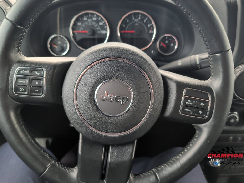 Used 2017 Jeep Wrangler Unlimited Sport w/ Connectivity Group AWD/4WD image 16