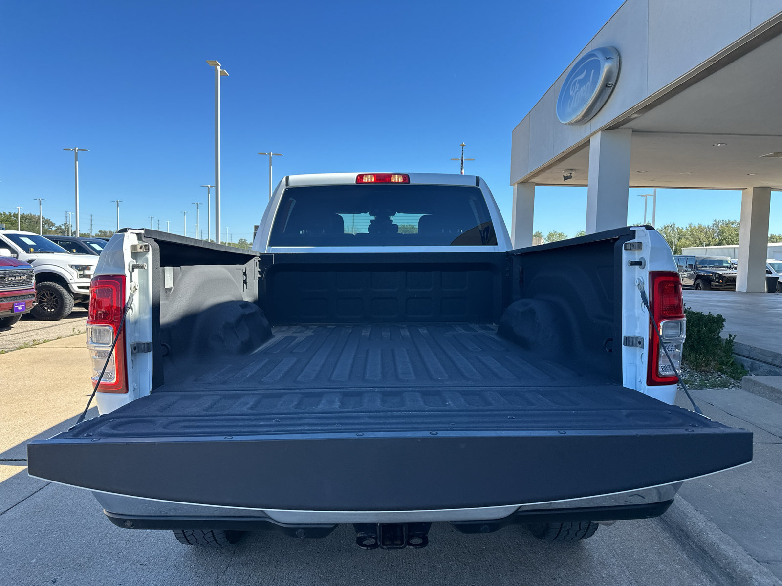 Used 2024 RAM 2500 Big Horn w/ Off Road Package AWD/4WD image 7