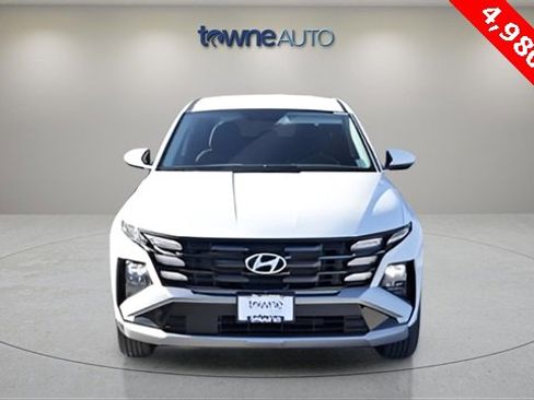 Used 2025 Hyundai Tucson SE image 8