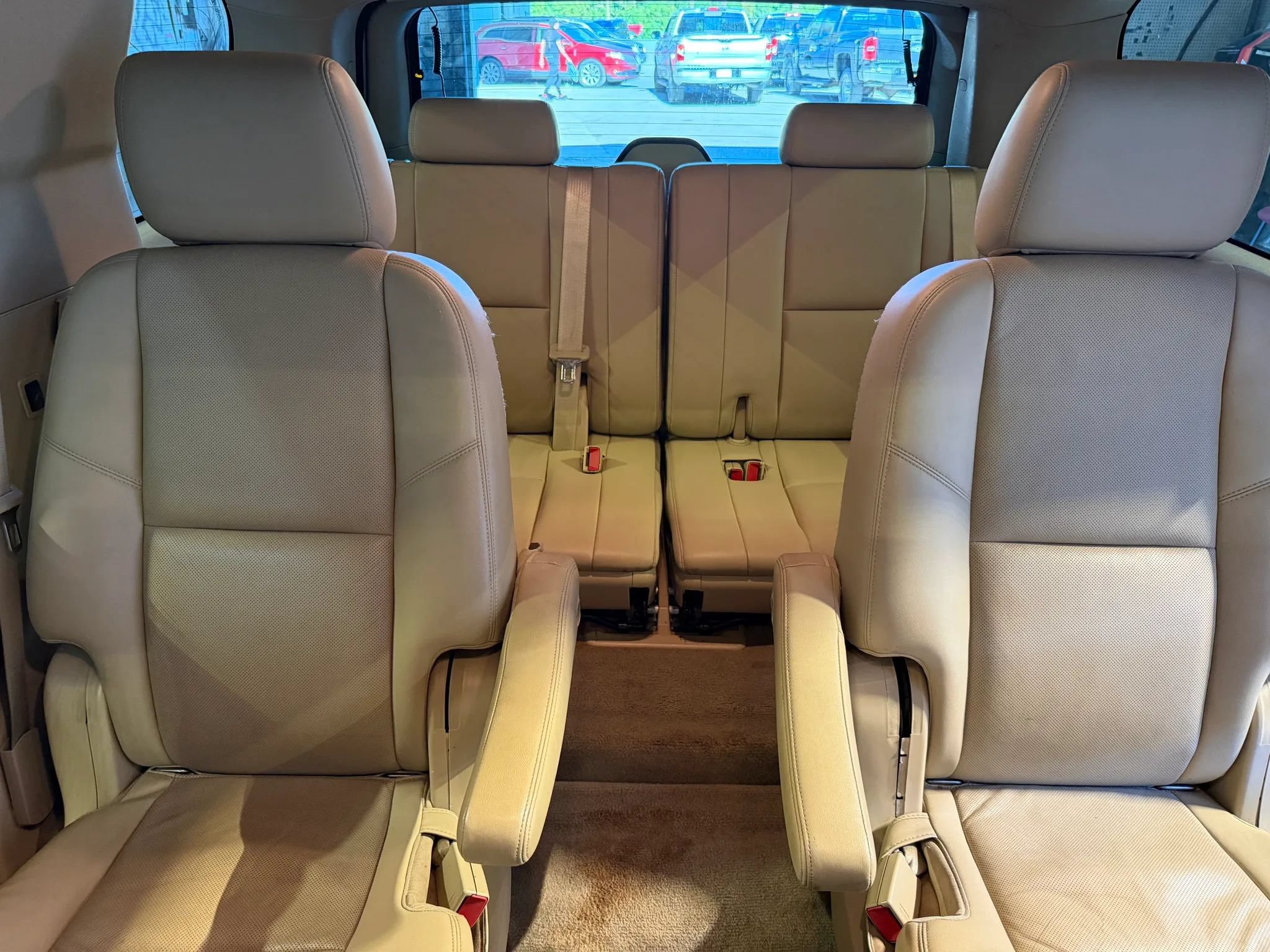 Used 2012 GMC Yukon Denali AWD/4WD image 36
