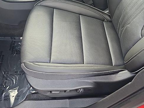 New 2025 Buick Envision Avenir image 11