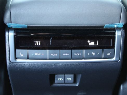 Used 2024 Lexus GX 550 GX 550 Premium+ image 24