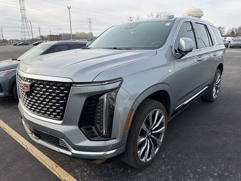 Used 2025 Cadillac Escalade Premium Luxury w/ Touring Package image 1