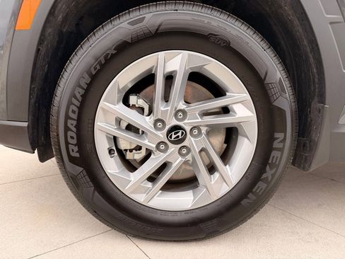 Used 2025 Hyundai Tucson SE AWD/4WD image 9