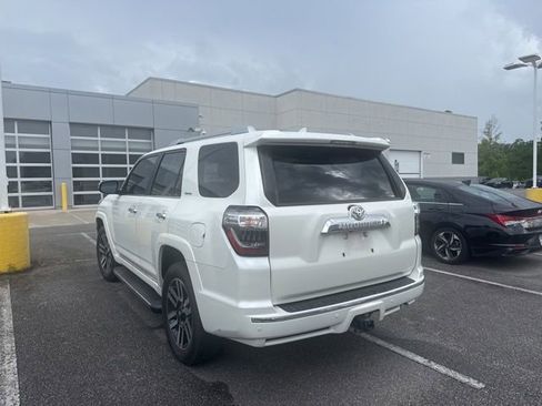 Used 2018 Toyota 4Runner Limited AWD/4WD image 7