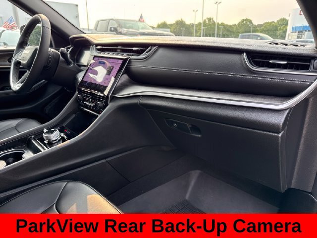 Used 2025 Jeep Grand Cherokee Limited AWD/4WD image 50