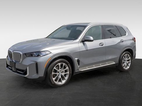 Used 2026 BMW X5 xDrive40i AWD/4WD image 4