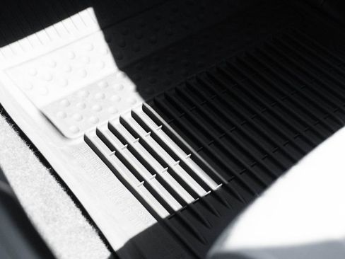 Used 2022 Toyota Tacoma TRD Sport w/ Black Out Package (TMS) image 39