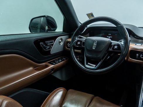 Used 2020 Lincoln Aviator Reserve w/ Equipment Group 202A image 31