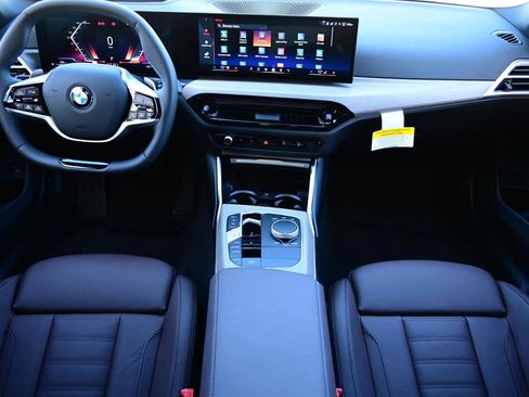 Used 2025 BMW 330i xDrive Sedan w/ Premium Package image 9