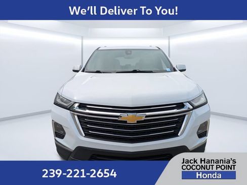 Used 2023 Chevrolet Traverse LT FWD image 8
