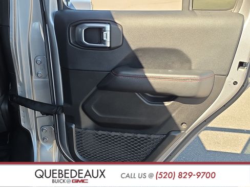 Used 2018 Jeep Wrangler Unlimited Rubicon AWD/4WD image 27