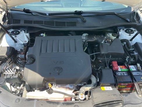 Used 2017 Toyota Camry XLE FWD image 16