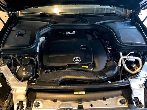 Used 2022 Mercedes-Benz GLC 300 4MATIC image 19