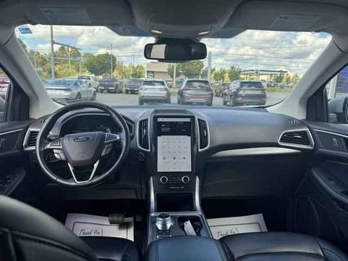 Used 2023 Ford Edge SEL image 16