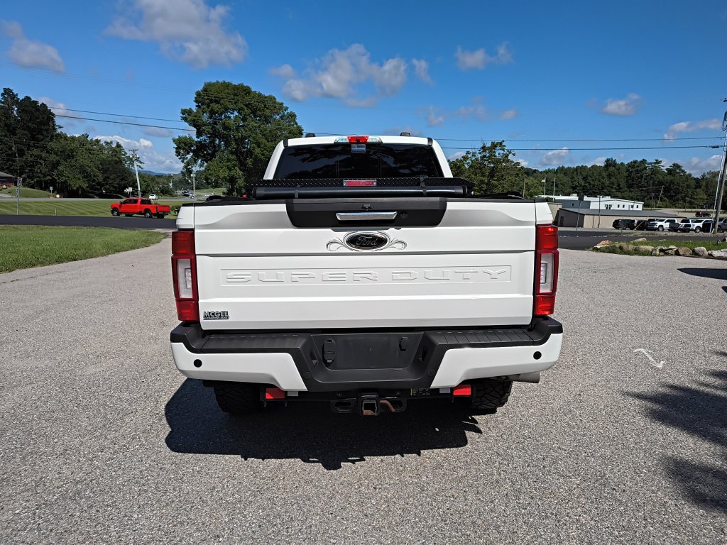 Used 2022 Ford F250 Lariat w/ Black Appearance Package AWD/4WD image 4