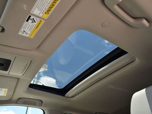 Used 2024 Honda CR-V EX-L image 12